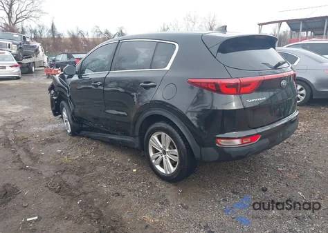 2017 Kia Sportage Lx z USA, uszkodzony, nr VIN KNDPMCACXH7170060